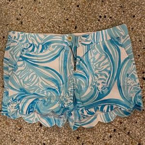 EUC Lilly Pulitzer Buttercup shorts size 4